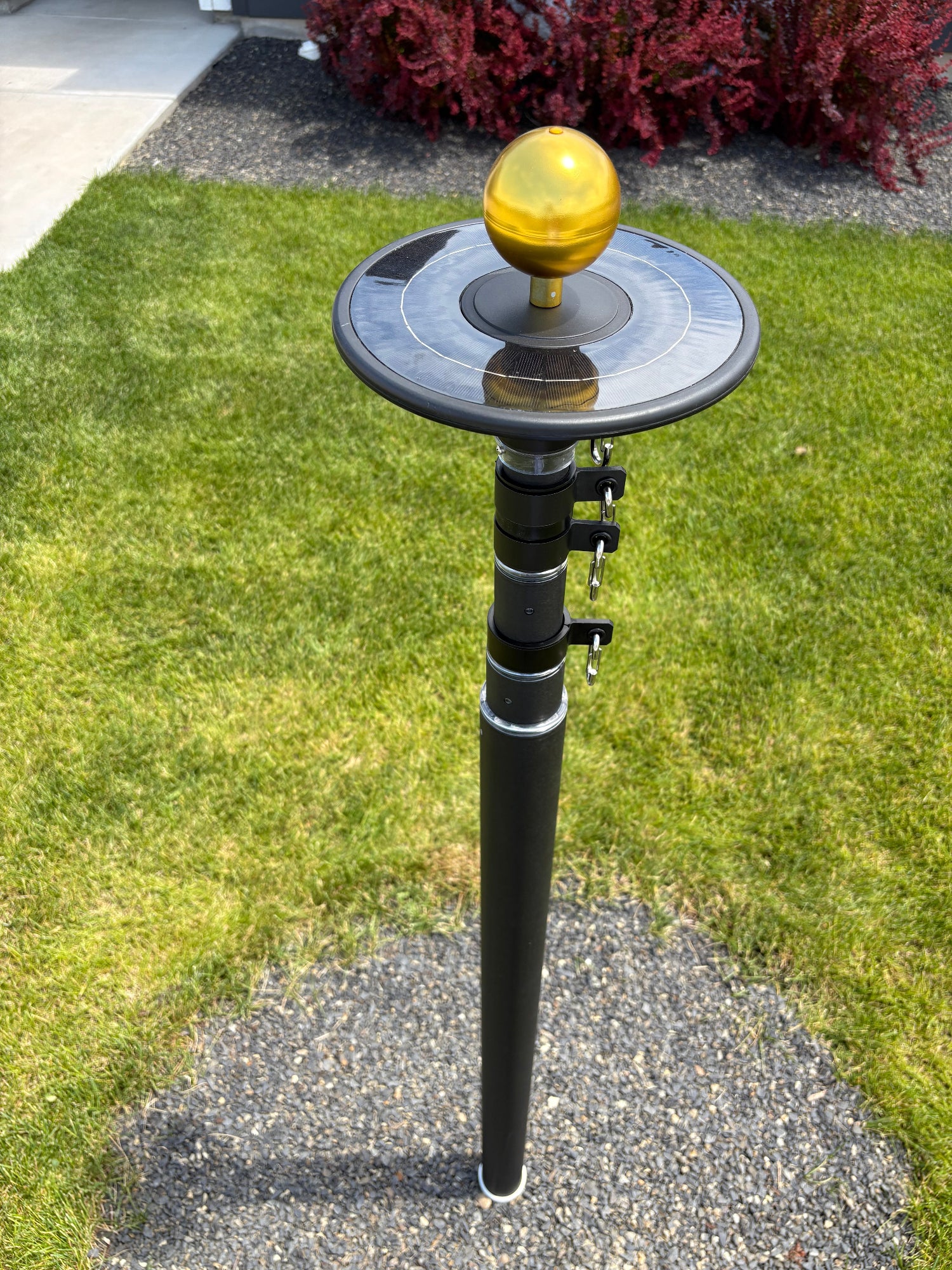 Deluxe LED Solar Flagpole Light